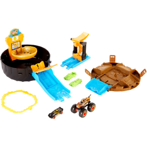 Игровой набор Hot Wheels Трюки в шине серии "Monster Trucks" (GVK48) лучшая модель в Черновцах